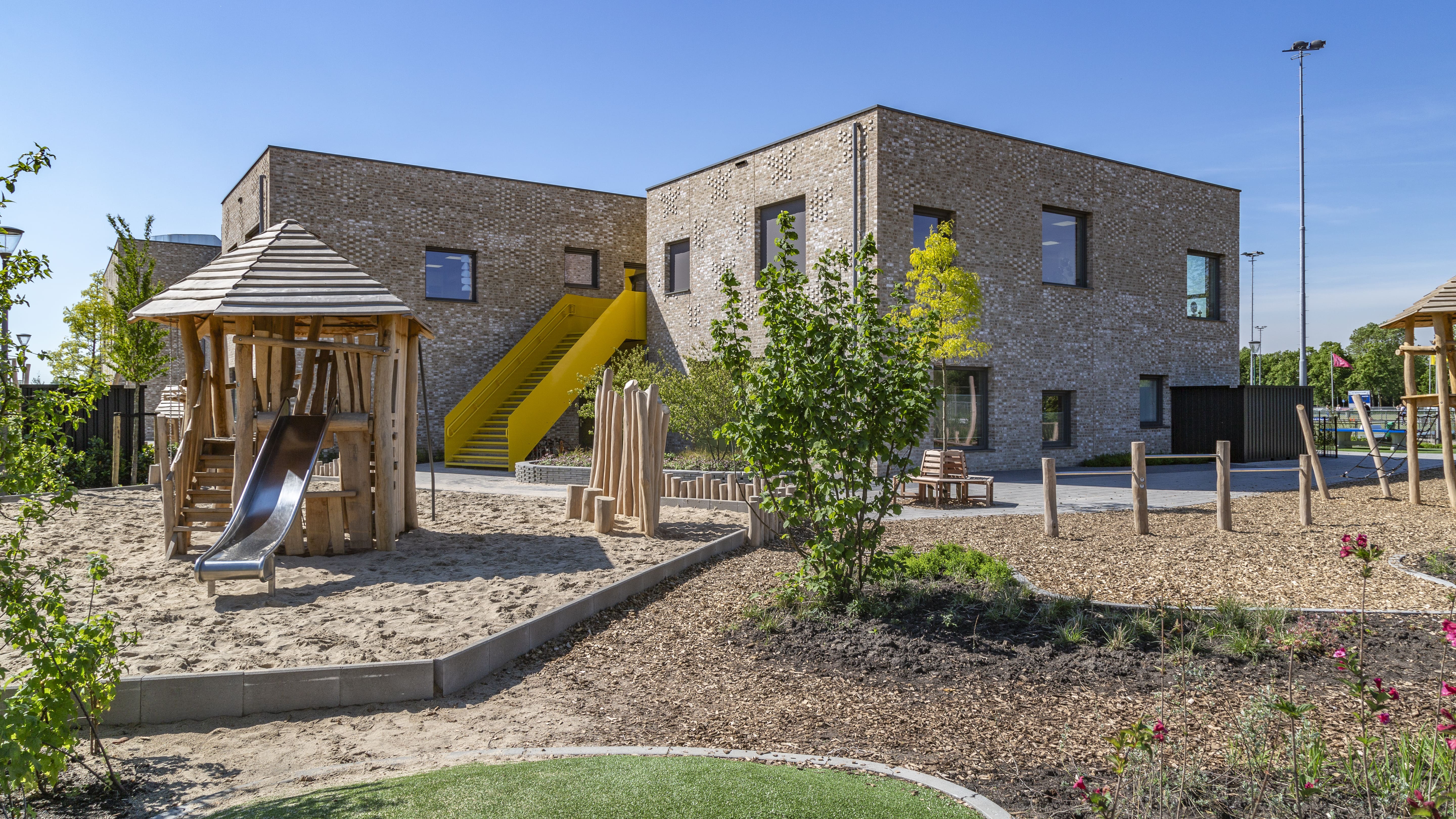 04 EGM architecten Kindcentrum Montfoort EGM architecten min