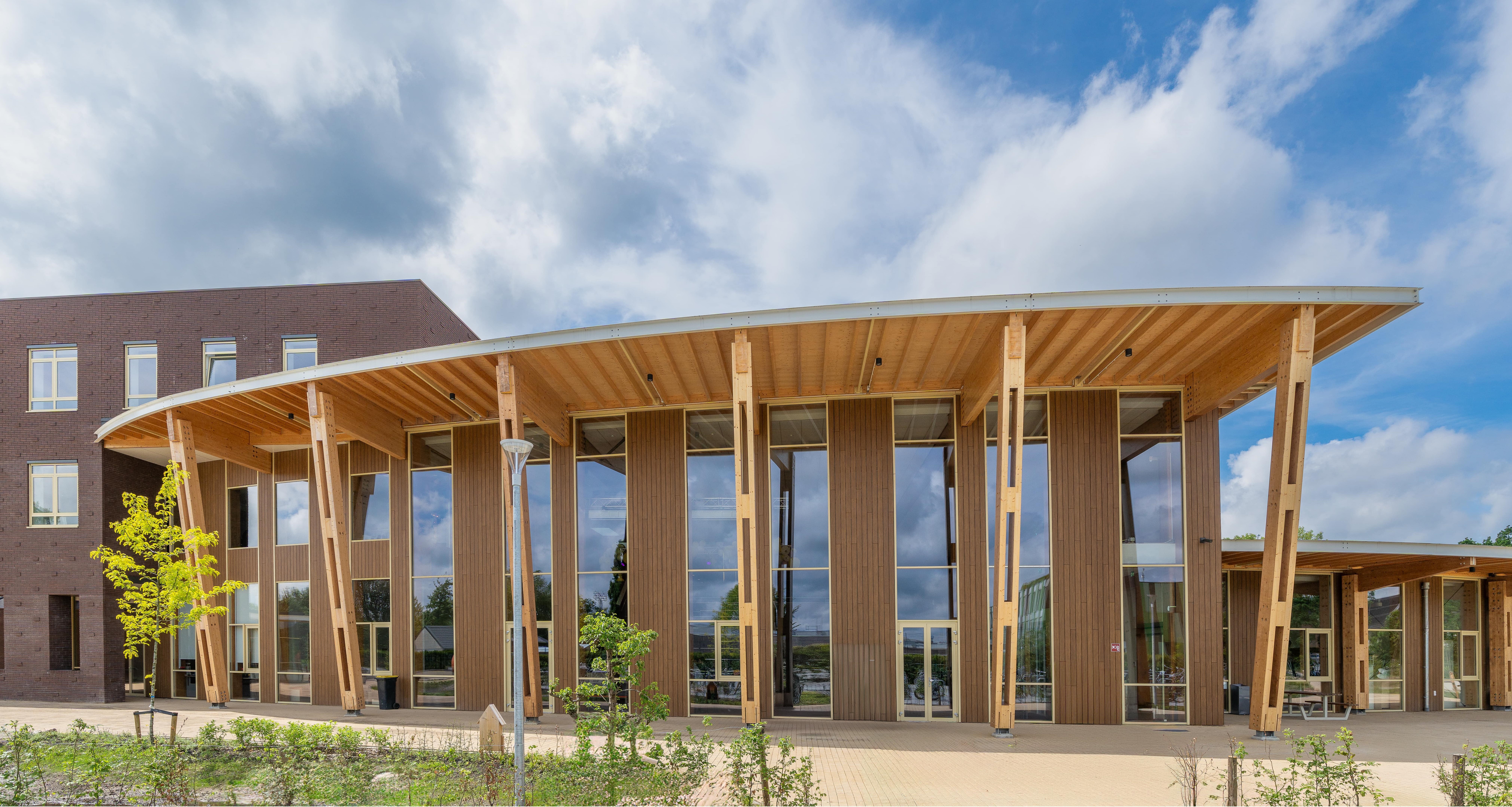 Exterieur 4e van 13 min