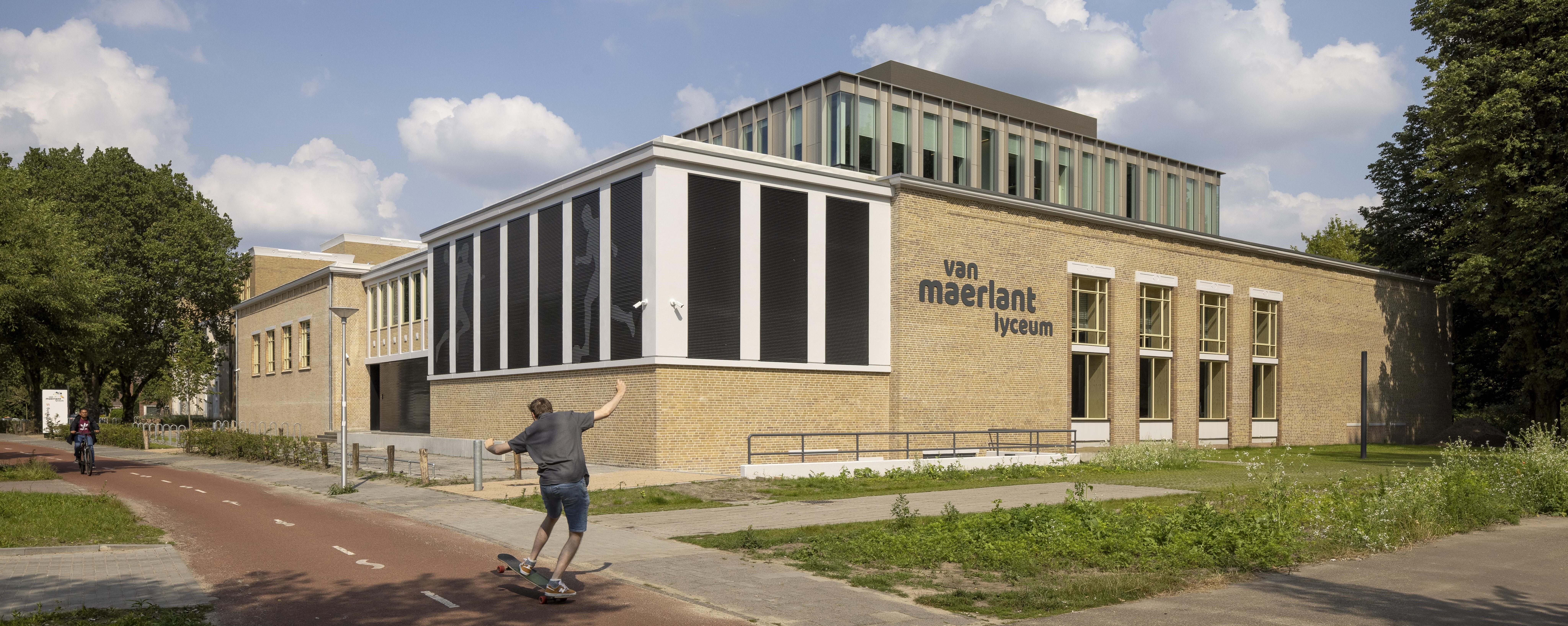 Ext 01a van Maerlant Lyceum cepezed Lucasvander Wee min