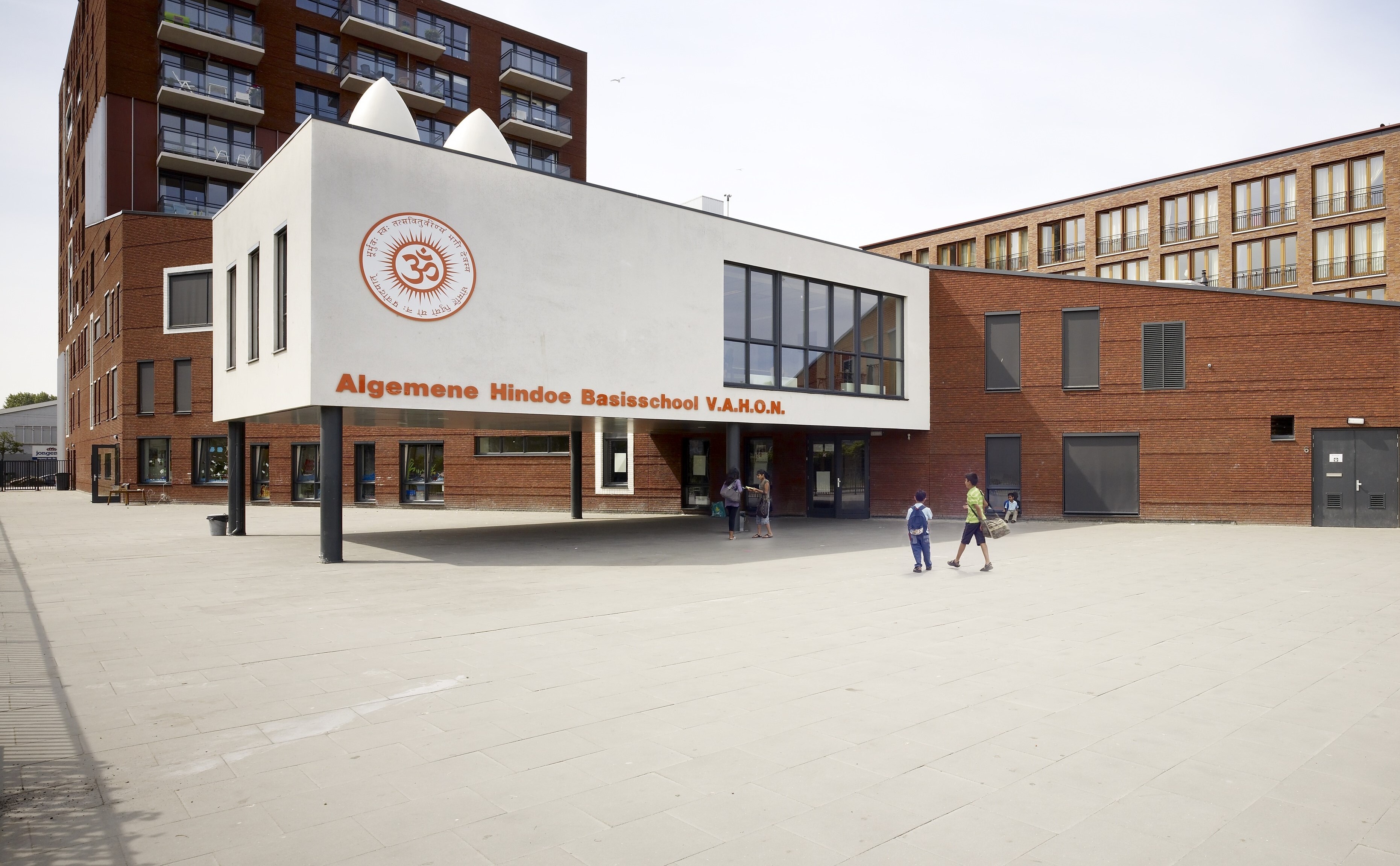 Schoolgebouw vahon verademing 1c