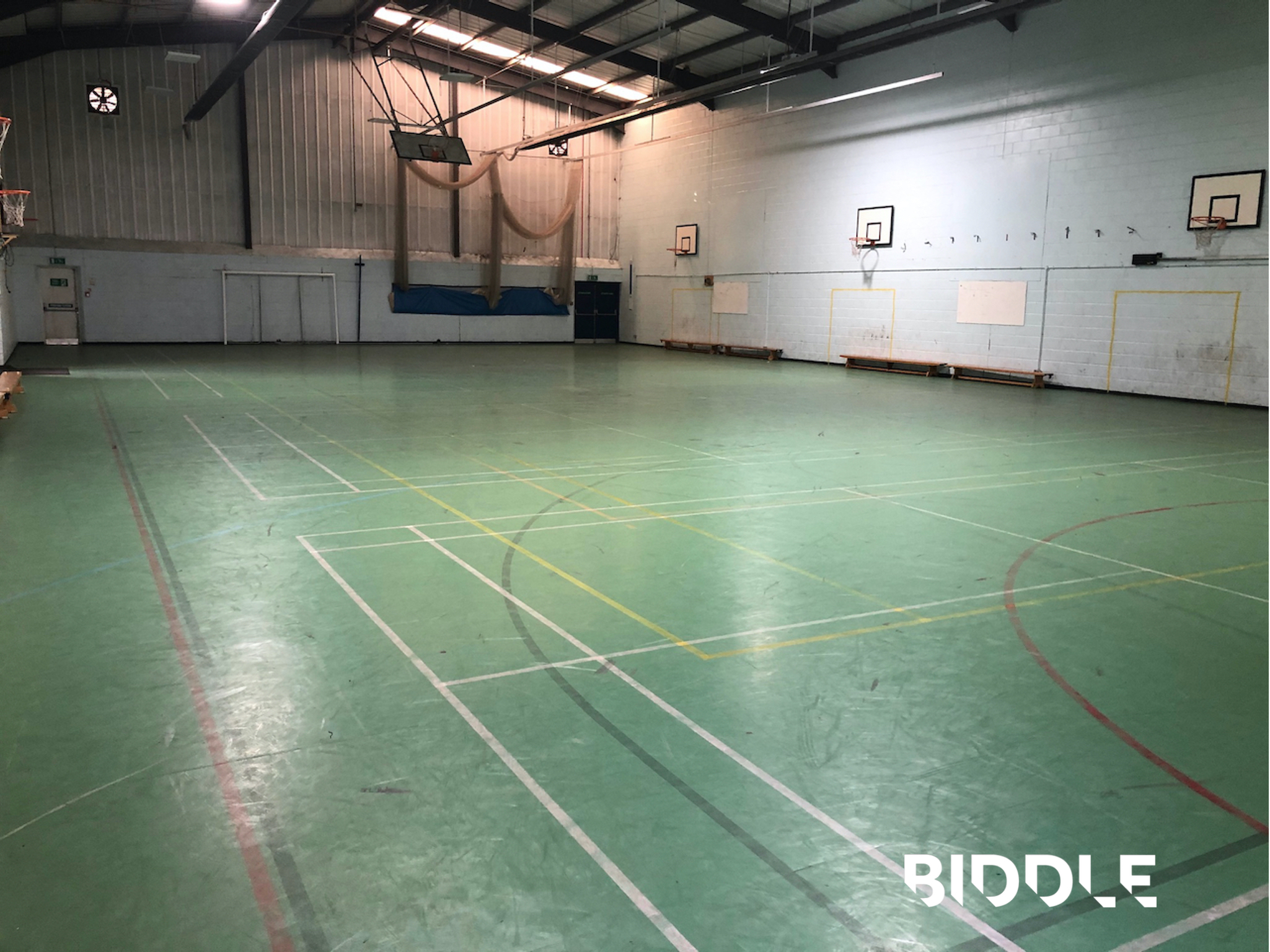 Bishop Walsh school VOOR