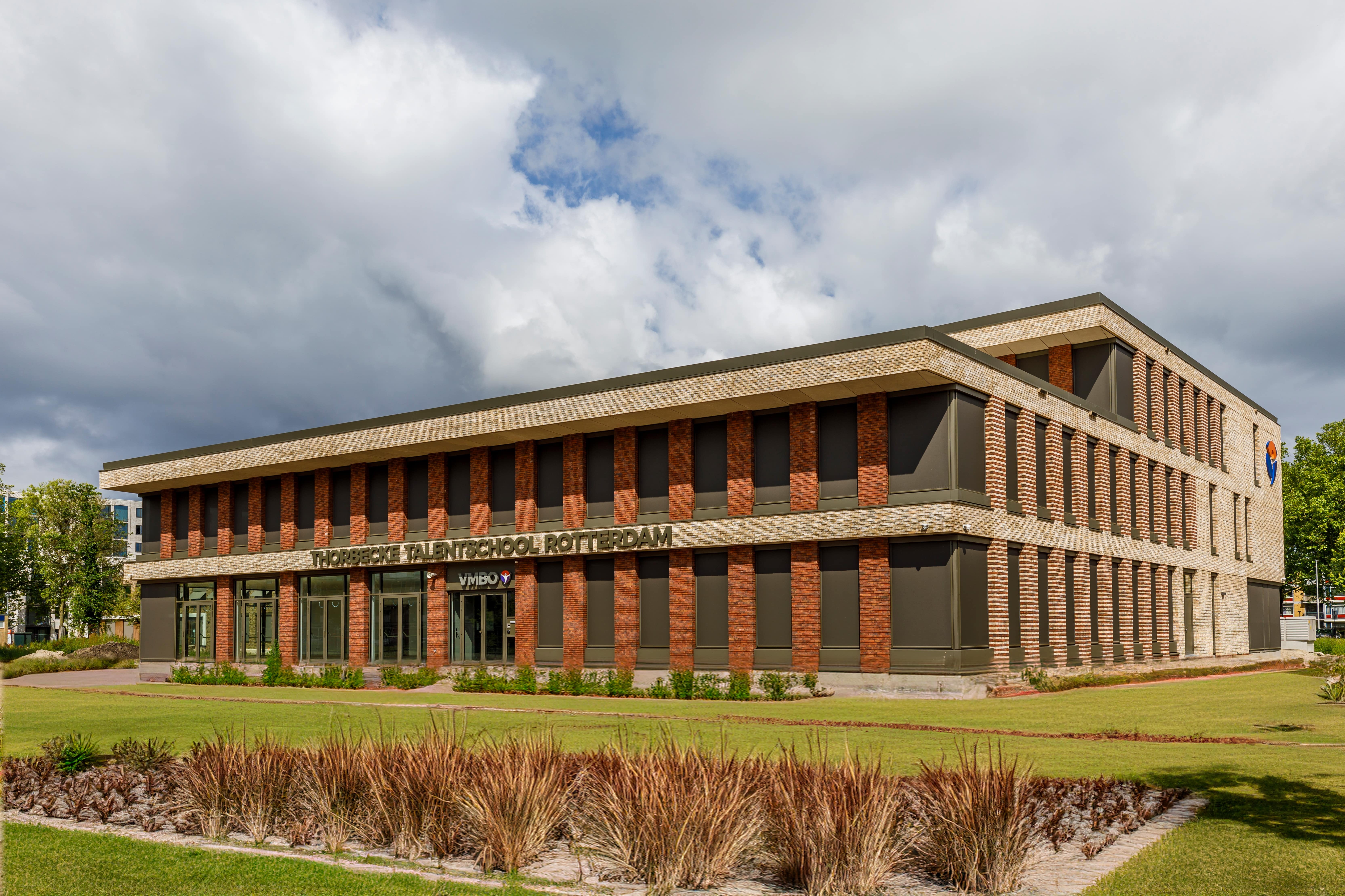 C1 A5332 bewerkt min