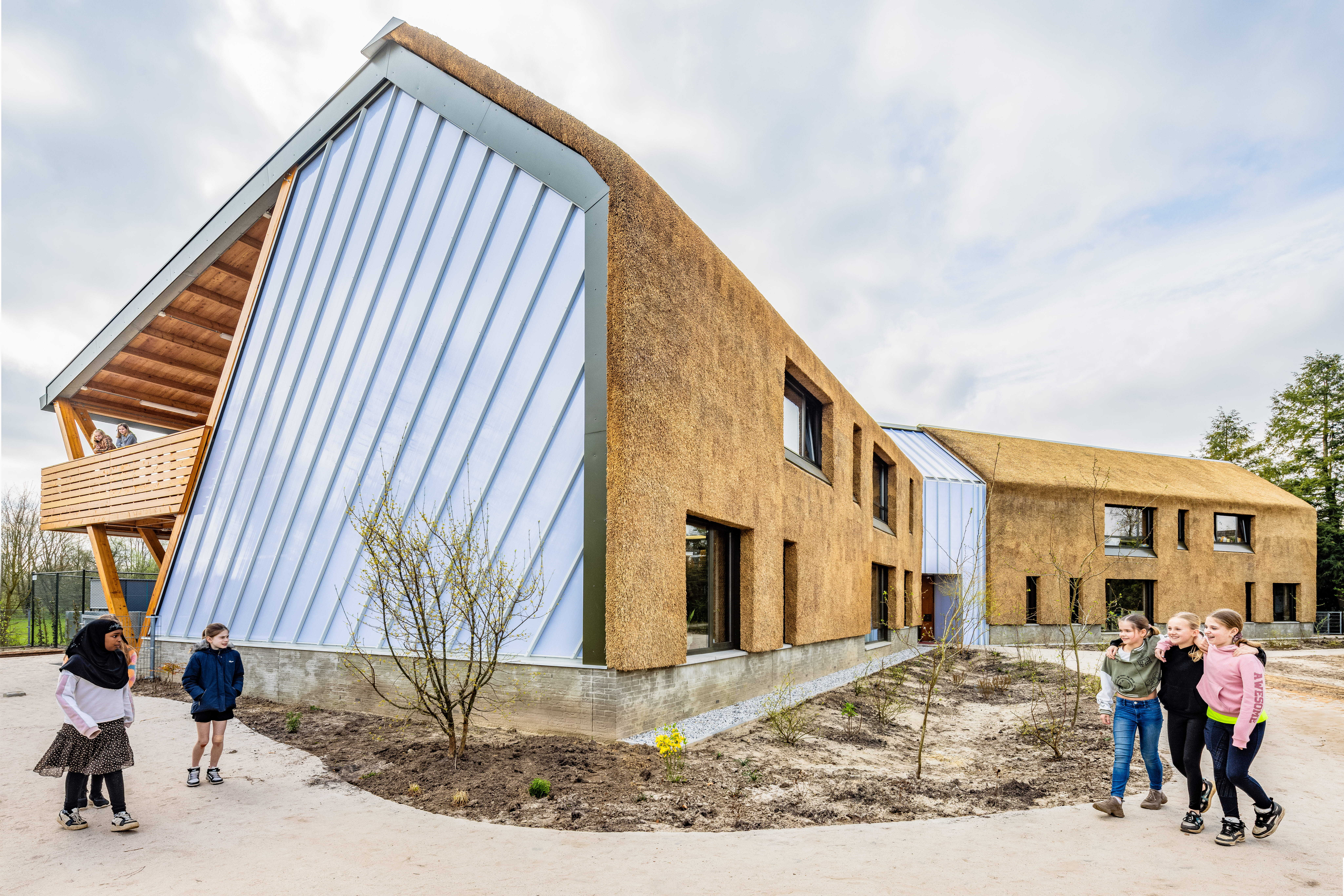 En En Buitenste Binnen BASE 06