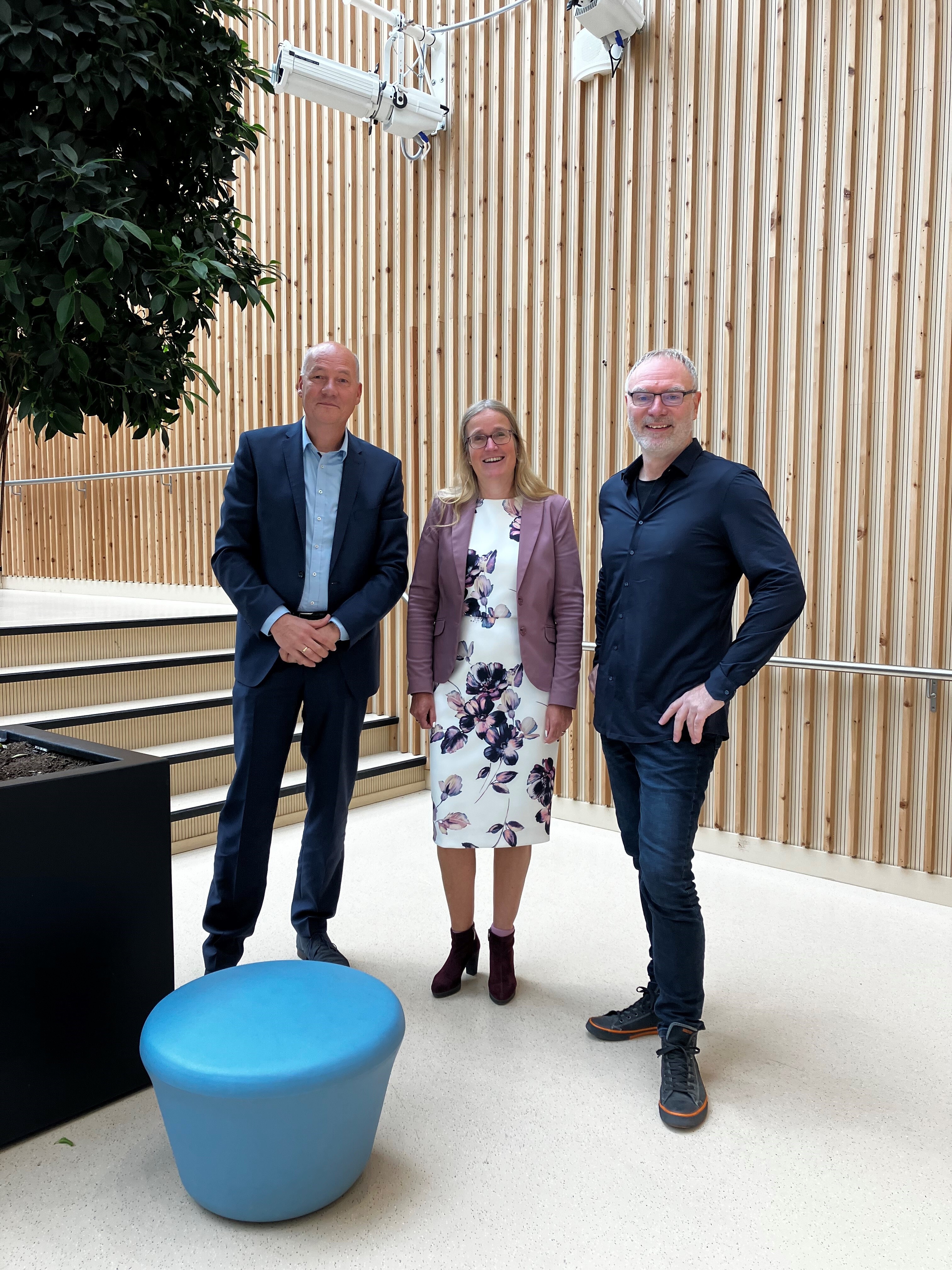 Foto Sibo vlnr Martin van den Berg Loes Corbeij en Peter Donkers