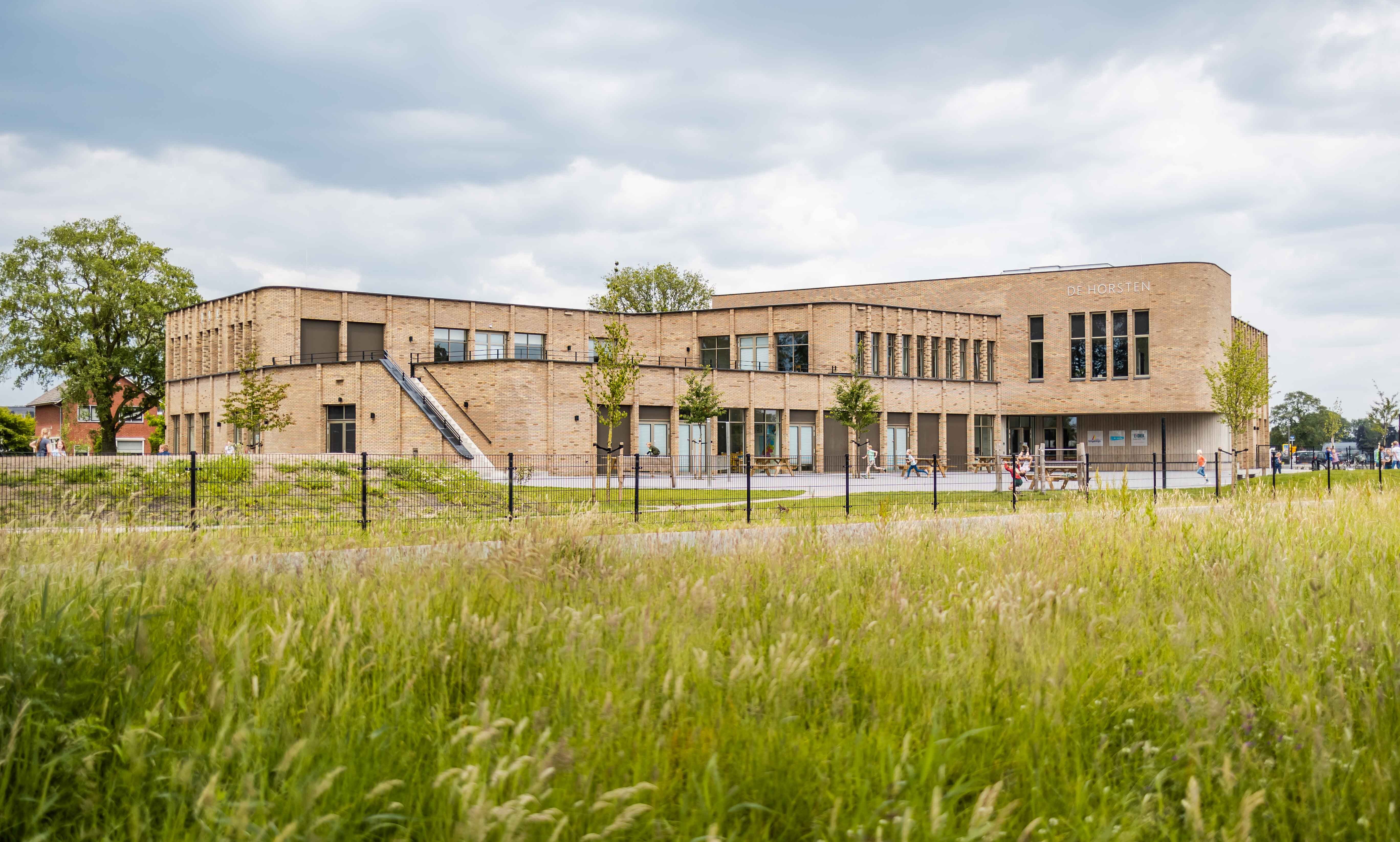 Foto de horsten schooldomein Stichting Brigantijn Hengelo