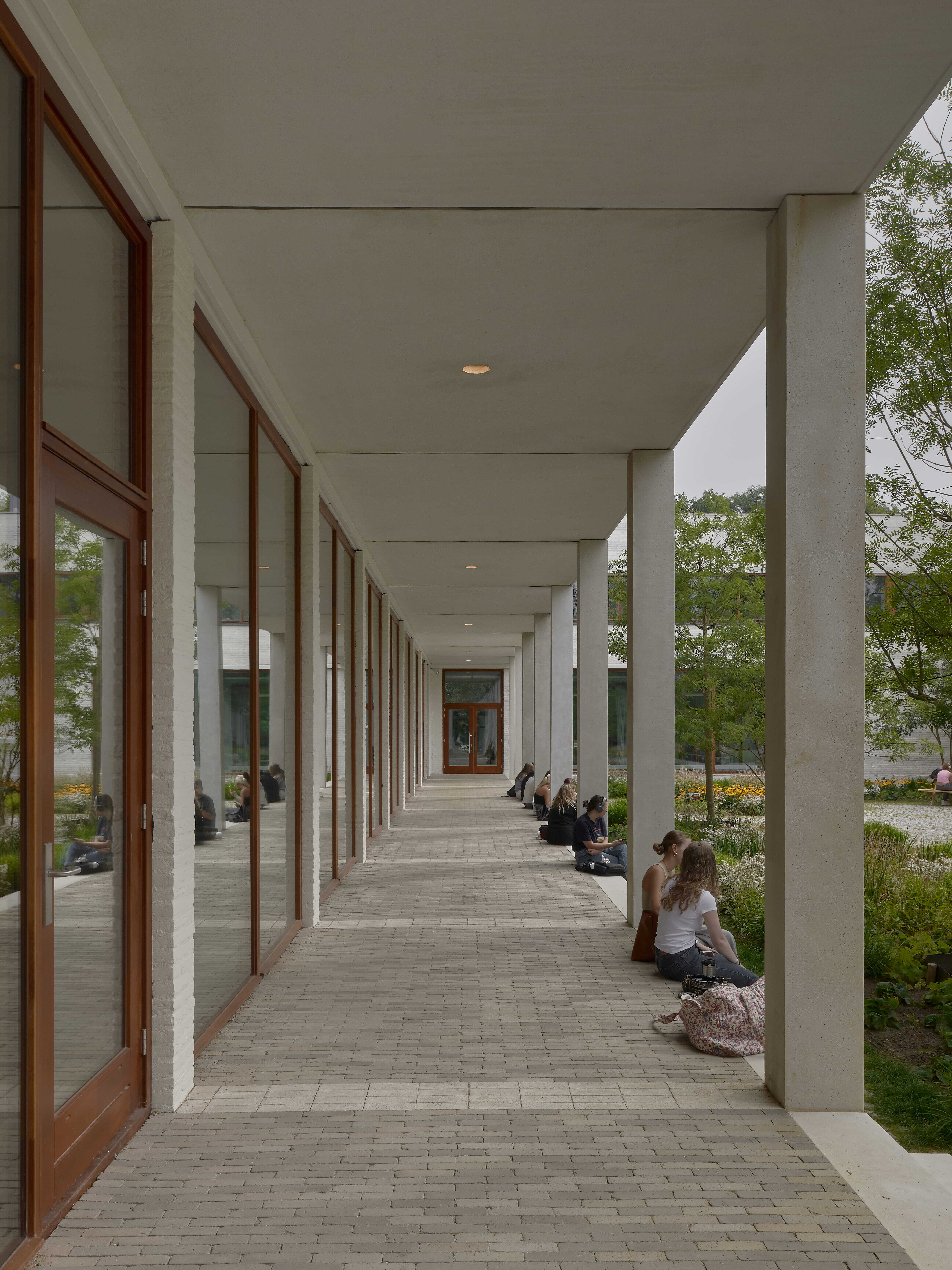 Gallerij foto Max Nibbrig