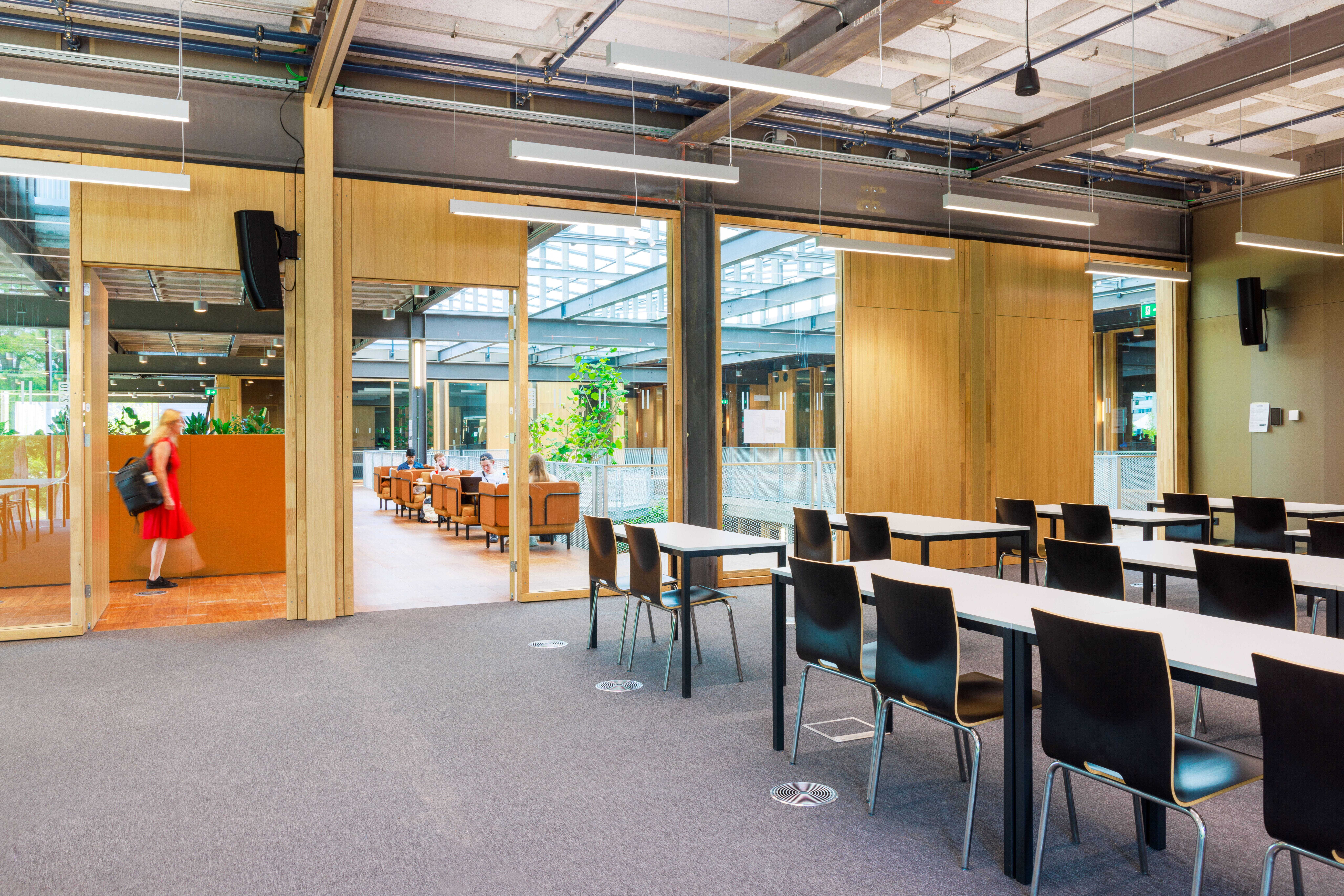Large Gispen education project interior view of University of Twente ITC building in Enschede 15 A0645