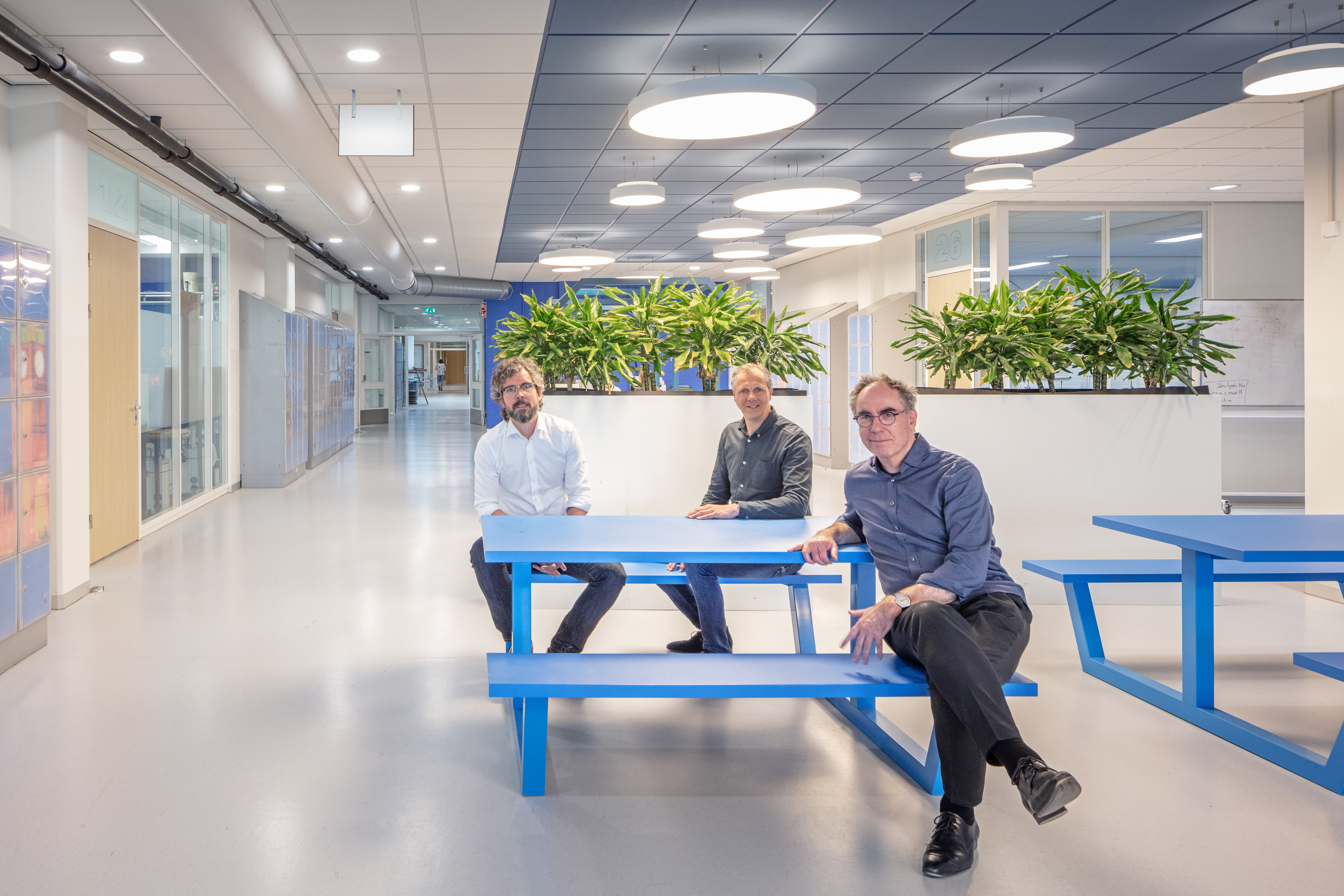 NIJMEGEN KANDINSKY 22 4 R8 A6884 vlnr Richard van Rheenen Joris Bovi en Jaap van Es