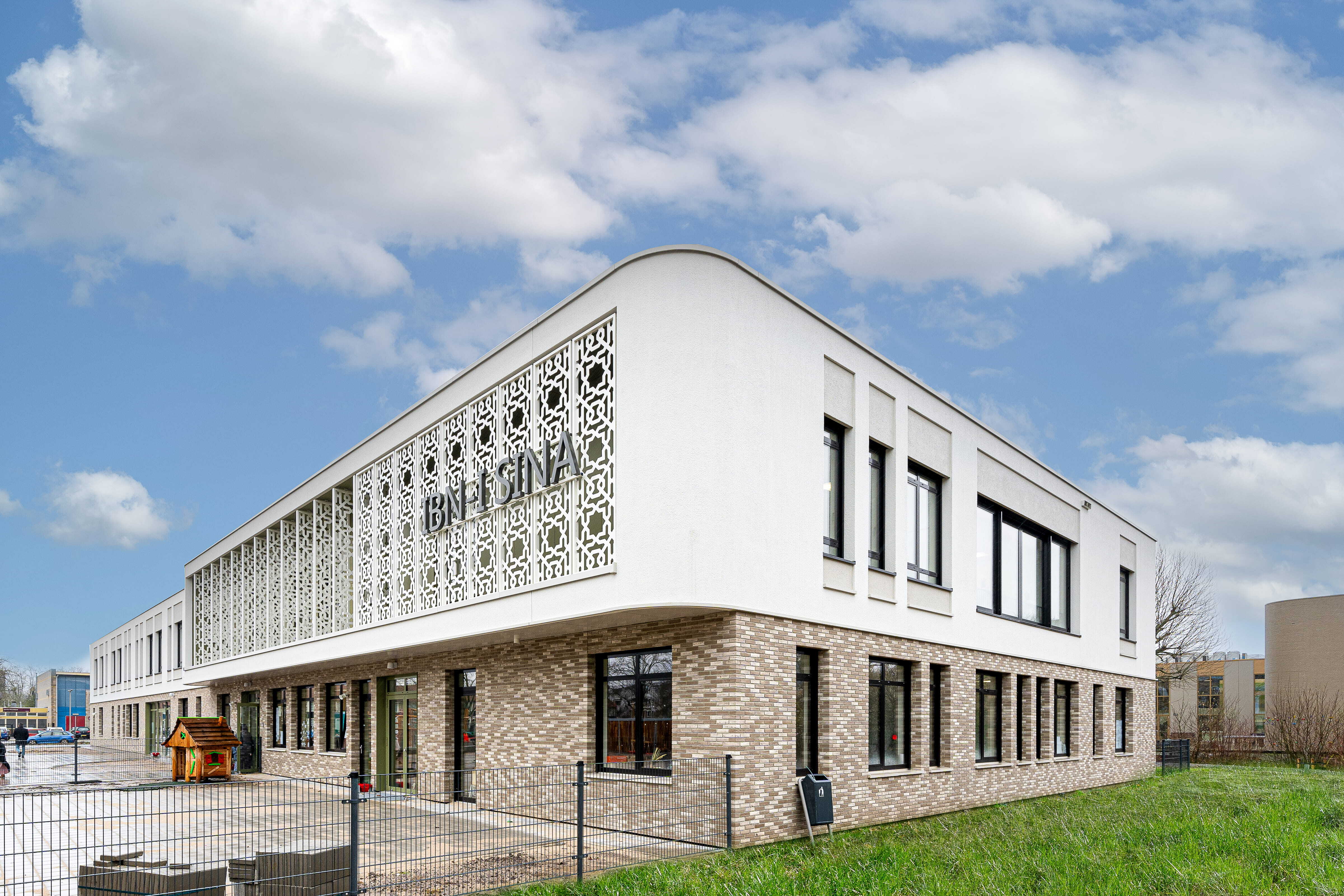 Parkschool Ibn i sina exterieur 3 van 6
