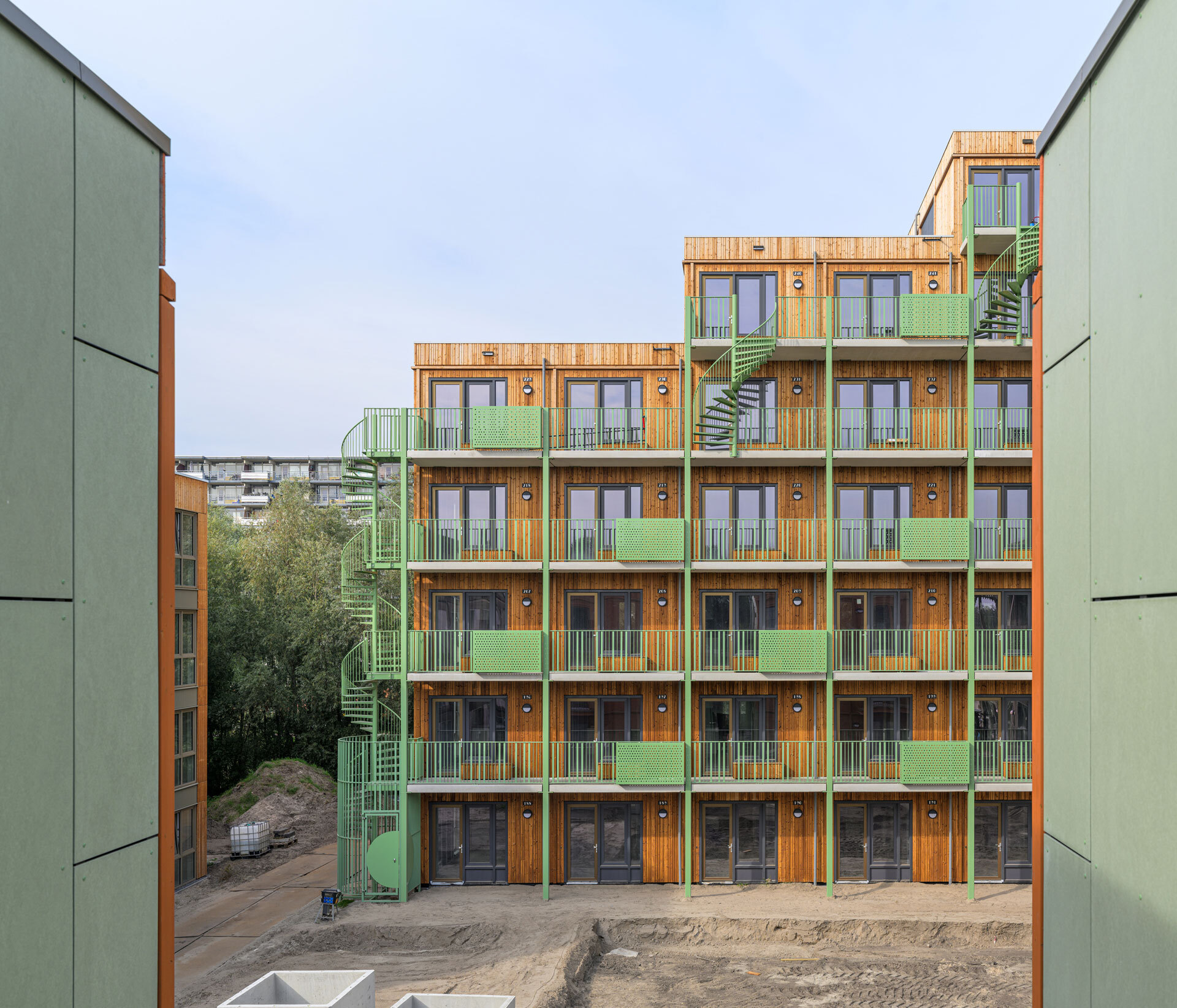 R326 3264443 Brasa Village