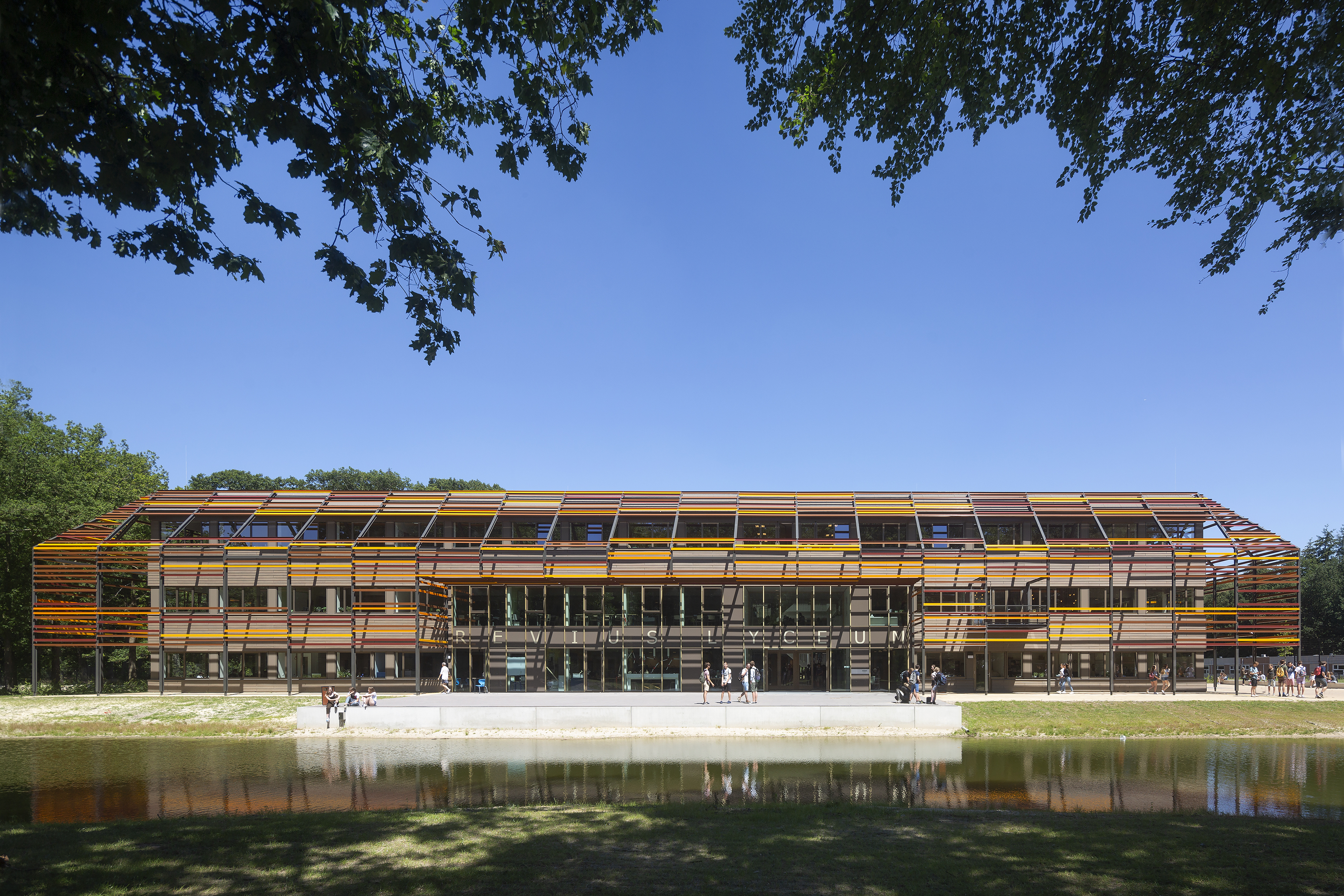 SPRING 3380 Revius LK exterieur