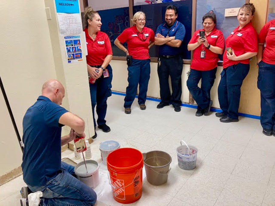 Santa Clara TIJDENS 1