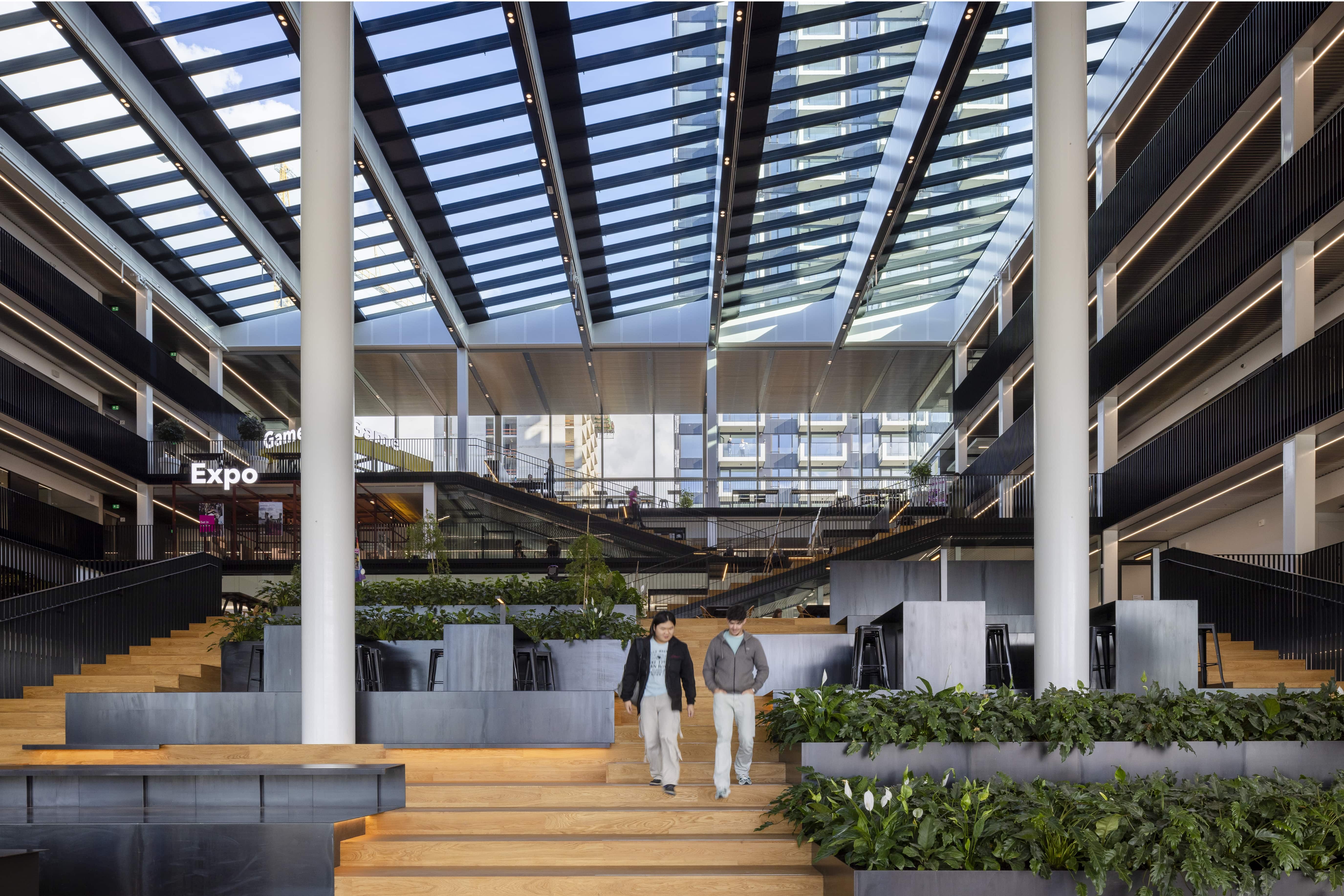 Entree atrium cepezed Lucasvanderwee min