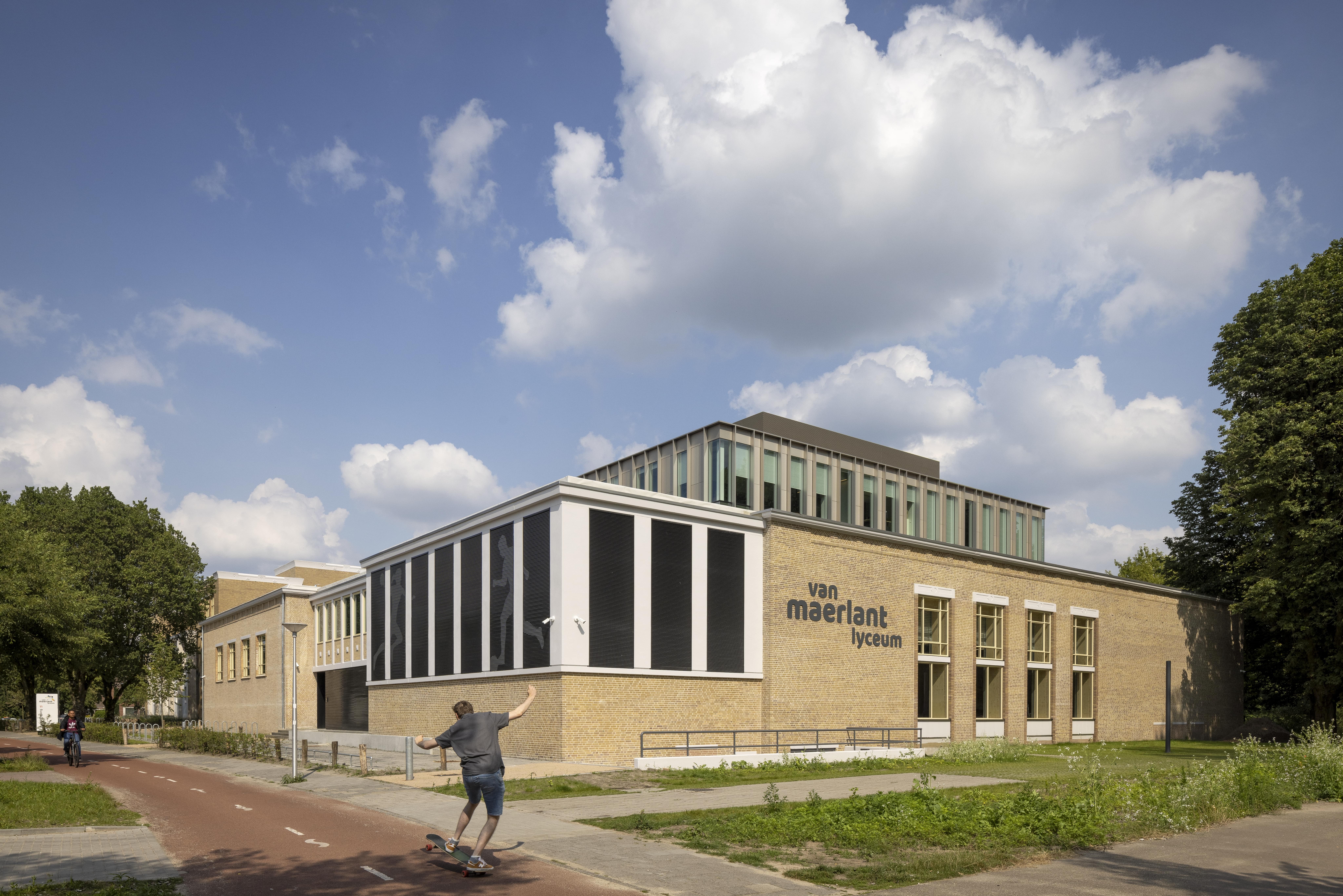 Ext 01 van Maerlant Lyceum cepezed Lucasvander Wee min